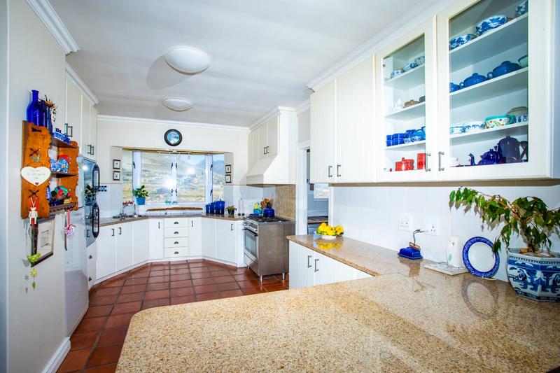 4 Bedroom Property for Sale in Bettys Bay Western Cape